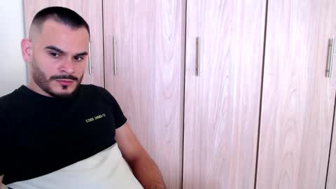 Esteban Fernandez online show from February 2025 04:03:01 PM