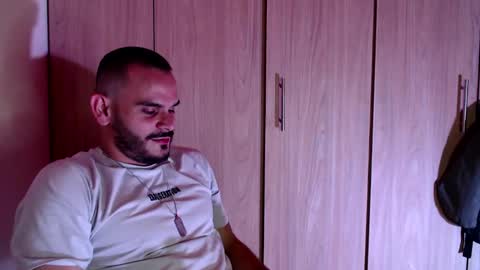 Esteban Fernandez online show from February 2025 04:50:01 AM