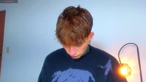 Esteban independent model online show from November 2025 10:18:01 AM