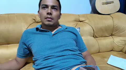 Esteban online show from February 2025 05:09:01 AM