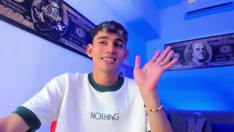 Esteban online show from December 2024 12:33:02 PM