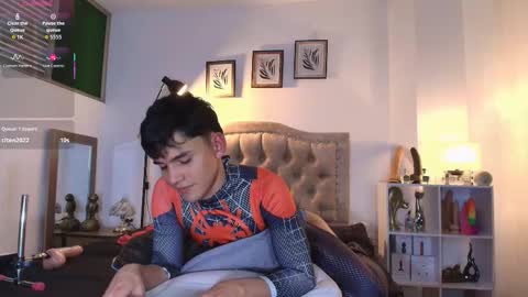 Esteban online show from October 2025 11:46:01 PM