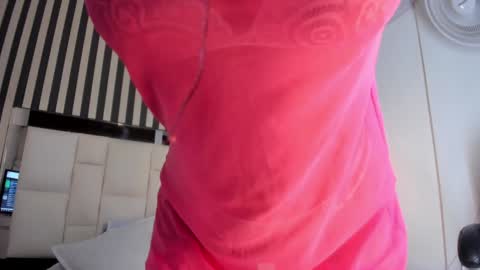 Snapshot of estefania__gomez chatting on February 2025 09:02:01 PM estefania__gomez online show from February 2025 09:02:01 PM