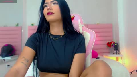 Snapshot of estefany_squirt chatting on March 2026 04:18:02 AM estefany_squirt online show from March 2026 04:18:02 AM