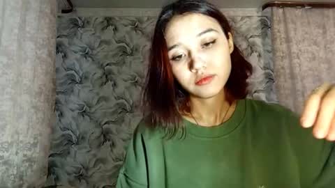 Snapshot of estellekirbo chatting on February 2026 12:03:01 PM estellekirbo online show from February 2026 12:03:01 PM