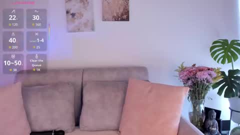 Snapshot of estercollins_ chatting on September 2025 07:13:01 PM Is secret online show from September 2025 07:13:01 PM