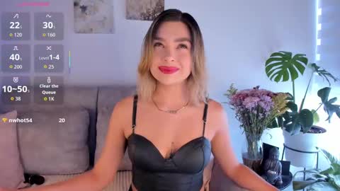 Snapshot of estercollins_ chatting on September 2025 07:24:02 PM Is secret online show from September 2025 07:24:02 PM