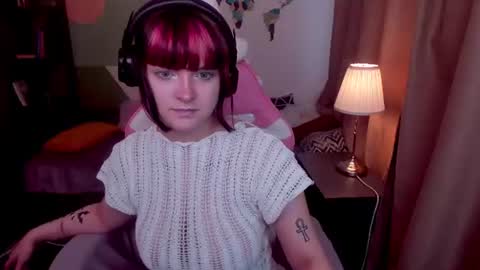 Snapshot of estertwilight chatting on July 2026 03:51:01 PM Ester online show from July 2026 03:51:01 PM