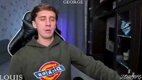 Snapshot of esthetics_boys chatting on March 2025 07:24:01 AM LOUIS online show from March 2025 07:24:01 AM