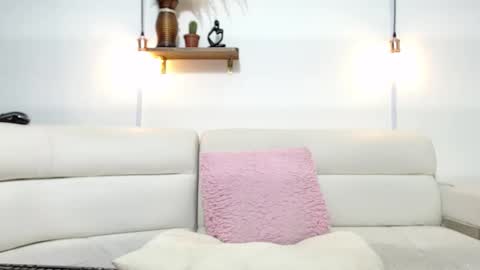 Snapshot of estivi1234 chatting on February 2026 05:23:01 AM john online show from February 2026 05:23:01 AM