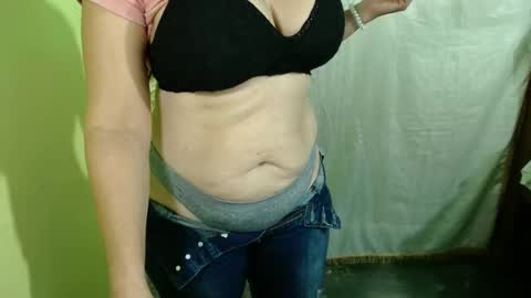  Marylin  online show from December 2024 09:00:02 PM