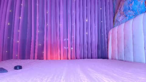 Snapshot of estrella_hanks_ chatting on July 2026 12:00:02 PM Estrella online show from July 2026 12:00:02 PM