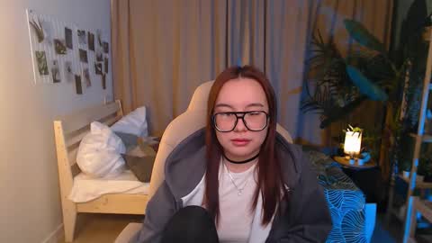 estrella_nouri online show from March 2026 02:55:02 PM