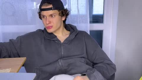 Alex online show from April 2026 02:44:01 PM