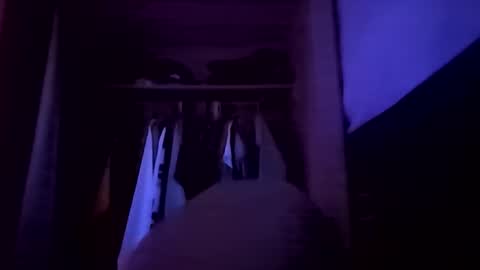 et528007 online show from October 2025 04:53:02 AM