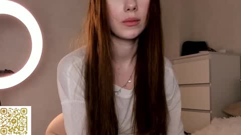 Amy 3 online show from March 2026 09:43:02 PM