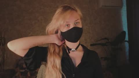 Sophia online show from May 2026 12:18:01 AM
