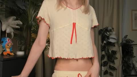 Natalie online show from February 2026 05:58:01 AM