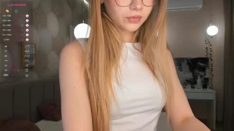 Elsa online show from March 2025 04:56:02 PM