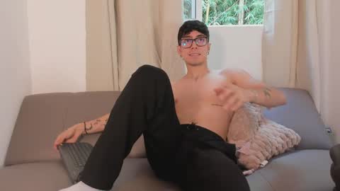 Snapshot of etham_wolf1 chatting on March 2026 05:57:02 PM etham_wolf1 online show from March 2026 05:57:02 PM