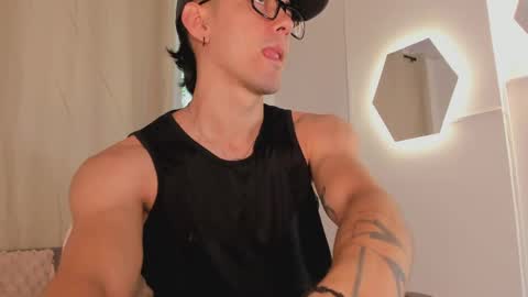 Snapshot of etham_wolf1 chatting on April 2026 05:29:01 PM etham_wolf1 online show from April 2026 05:29:01 PM