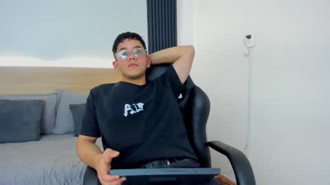 Ethan online show from June 2026 07:47:02 PM