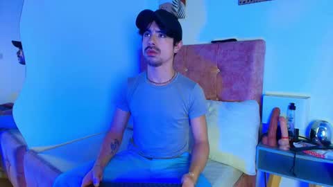 ethan  online show from January 2026 03:31:02 AM