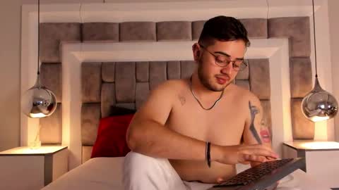 ethan_greys online show from November 2025 03:34:01 AM