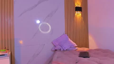 ethan_thouse online show from November 2025 07:19:01 PM