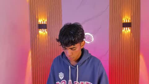 ethan_thouse online show from December 2025 07:44:01 PM