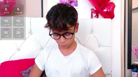 Ethan online show from March 2026 08:15:02 PM