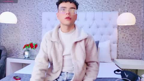 Ethan Leroy online show from October 2025 03:07:01 AM