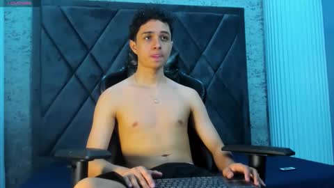 ethanlowell online show from April 2026 08:36:02 PM