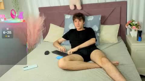Snapshot of ethansinful chatting on October 2025 09:13:02 PM Ethan online show from October 2025 09:13:02 PM