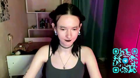 Snapshot of eunabiddlecome chatting on April 2026 01:03:02 PM Kate online show from April 2026 01:03:02 PM