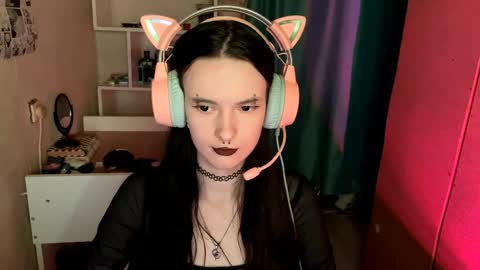 Snapshot of eunabiddlecome chatting on May 2026 05:05:02 AM Kate online show from May 2026 05:05:02 AM