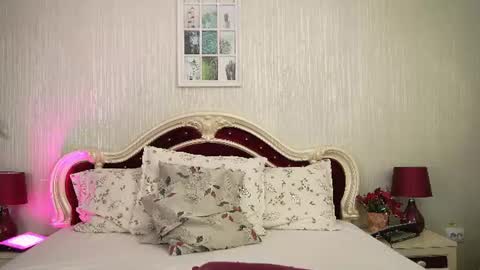 Snapshot of euphoriaelle chatting on July 2026 04:43:02 AM euphoriaelle online show from July 2026 04:43:02 AM