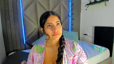 Snapshot of eva_daemon chatting on April 2026 11:58:01 AM EVA DAEMON online show from April 2026 11:58:01 AM