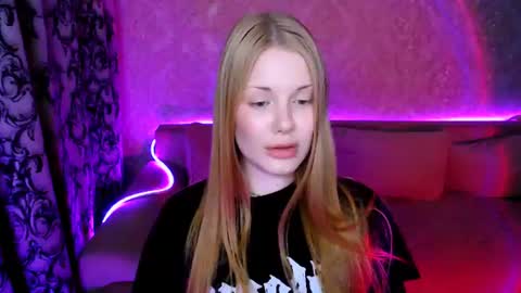 Snapshot of eva_ellis chatting on July 2026 08:36:01 PM Eva online show from July 2026 08:36:01 PM