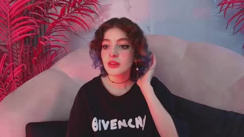 E V A online show from November 2025 08:07:02 PM