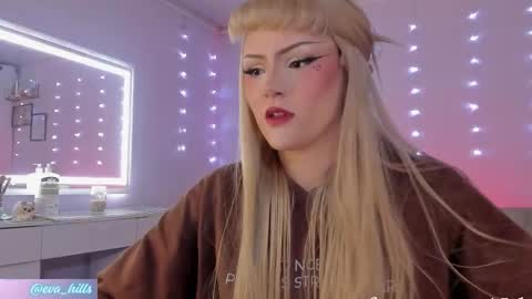 Eva  online show from February 2026 10:02:01 AM