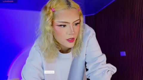 Snapshot of eva_hillss69 chatting on June 2026 01:36:01 PM Eva online show from June 2026 01:36:01 PM