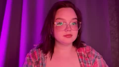 eva_kittenn online show from November 2025 06:41:04 PM