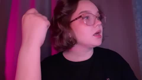 eva_kittenn online show from November 2025 12:53:01 PM