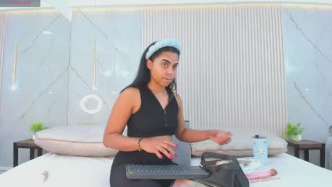 Snapshot of eva_lain chatting on April 2026 11:34:01 AM Eva online show from April 2026 11:34:01 AM