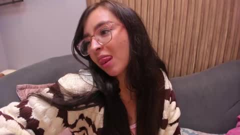 Snapshot of eva_macalliter chatting on January 2025 08:39:02 AM Angelinne online show from January 2025 08:39:02 AM