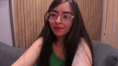 Snapshot of eva_macalliter chatting on February 2025 03:19:01 AM Angelinne online show from February 2025 03:19:01 AM