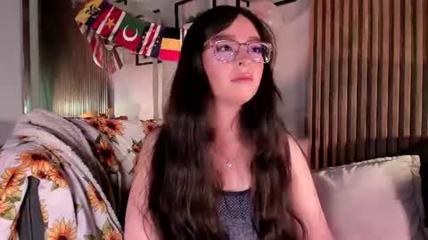 Snapshot of eva_macalliter chatting on July 2026 04:07:02 AM Angelinne online show from July 2026 04:07:02 AM