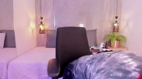 Snapshot of eva_milfxxx chatting on June 2026 01:25:02 AM eva online show from June 2026 01:25:02 AM