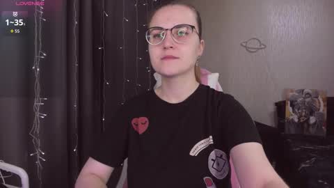 Snapshot of eva_orchid chatting on December 2025 11:06:01 AM Eva online show from December 2025 11:06:01 AM